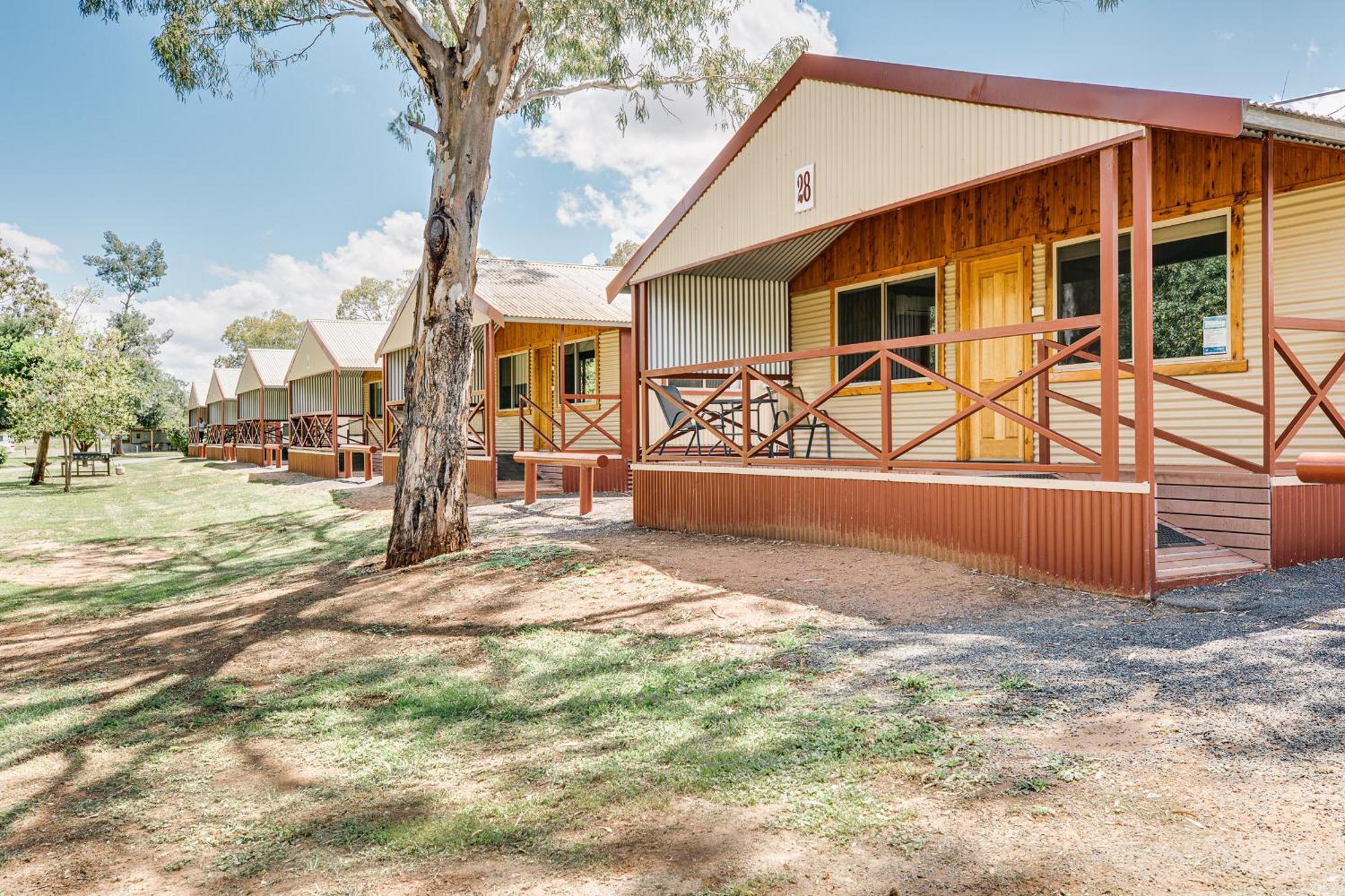 Hotel Nyngan Riverside Tourist Park Esterno foto